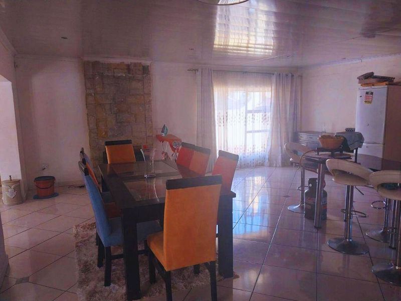 House for sale in Rembrandt Park, Johannesburg - Photo 5