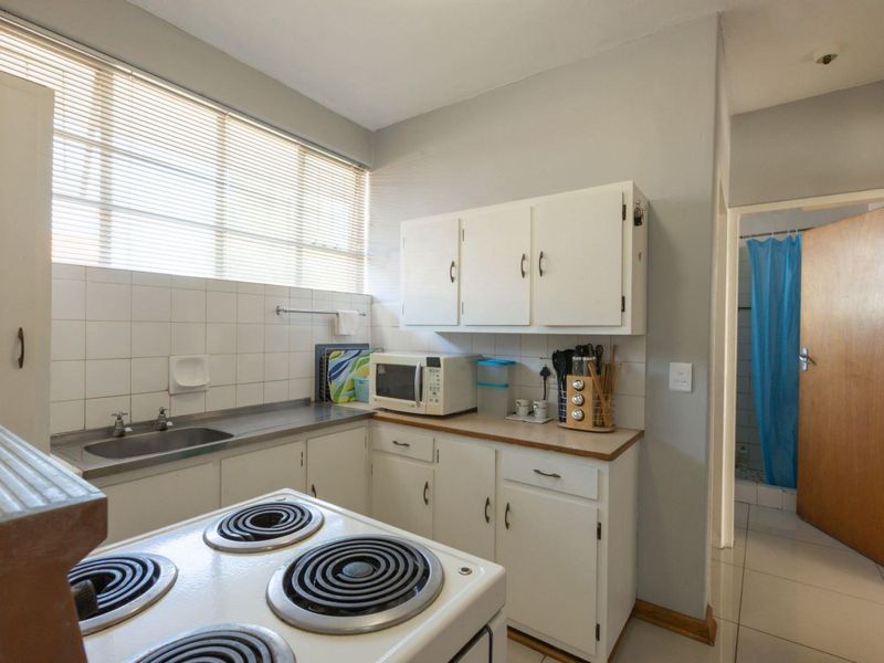 Apartment for sale in Barry Hertzog Park, Newcastle, KwaZulu Natal - Photo 10