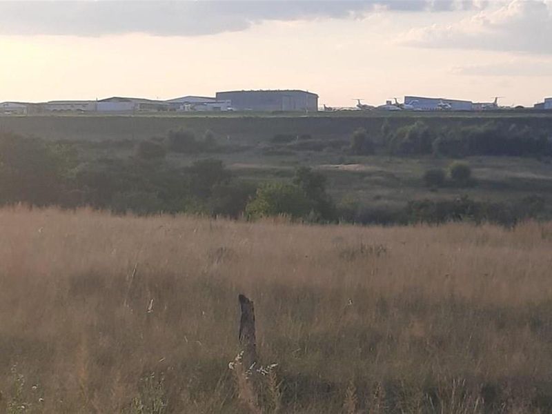 EXCELLLENT INVESTMENT IN A RAPIDLY GROWING AREA IN LANSERIA - Photo 10