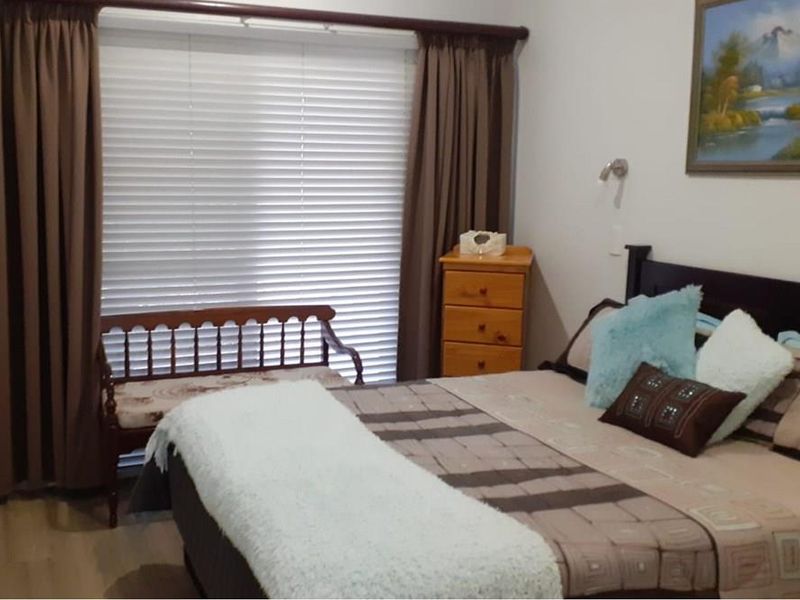 House For Sale in Negester Klein-Kariba, Bela Bela - Photo 8