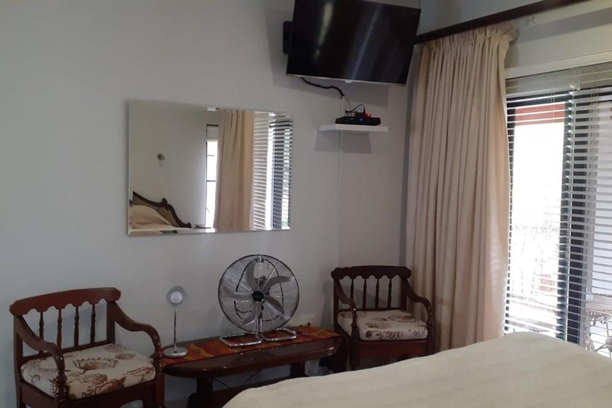 House For Sale in Negester Klein-Kariba, Bela Bela - Photo 5