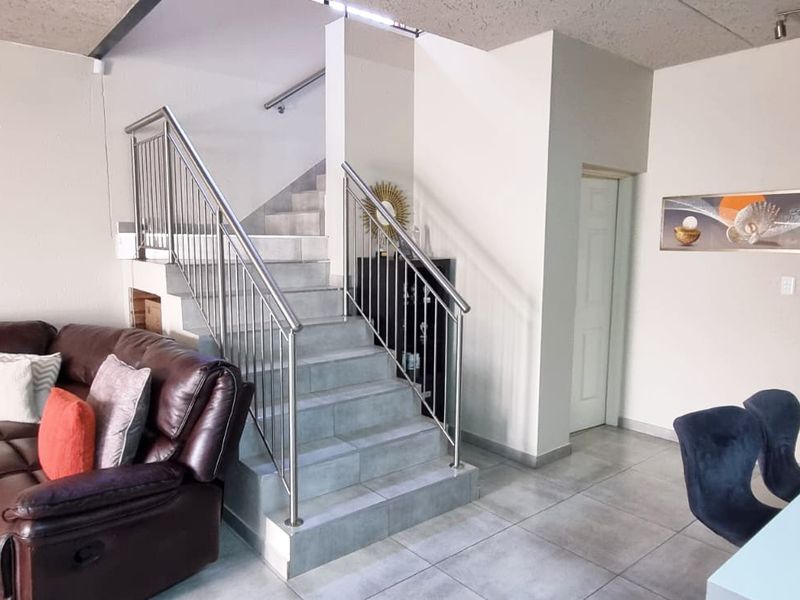 Townhouse For Sale in Fairleads, Benoni - Photo 7