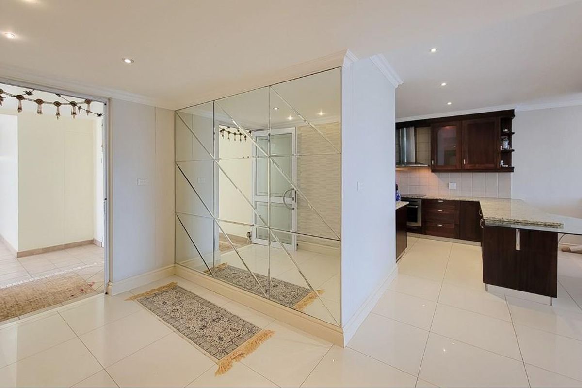 3 Bed Apartment with drive-up access for Sale in Ilala Palms - Photo 4