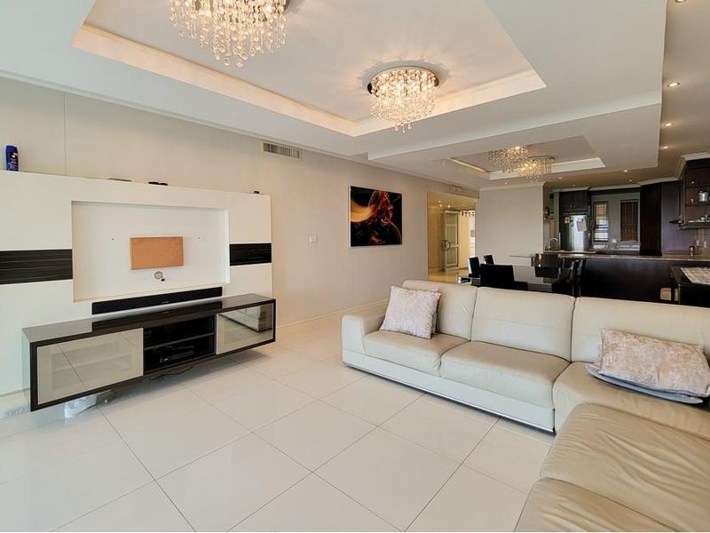 3 Bed Apartment with drive-up access for Sale in Ilala Palms - Photo 7