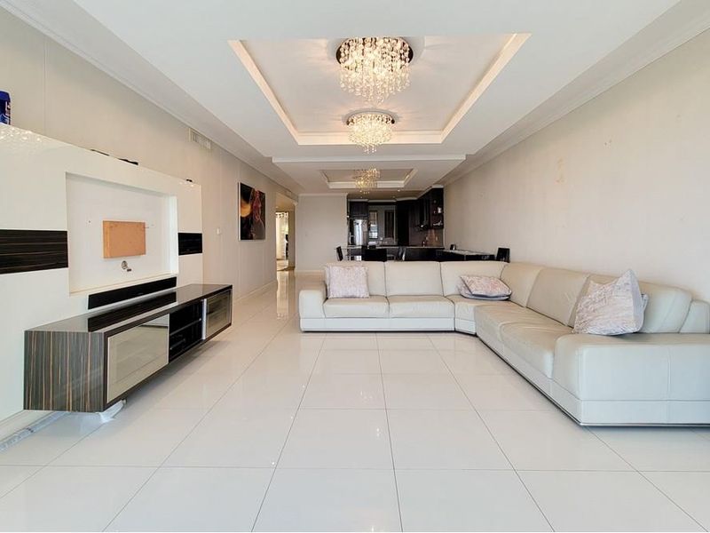 3 Bed Apartment with drive-up access for Sale in Ilala Palms - Photo 3