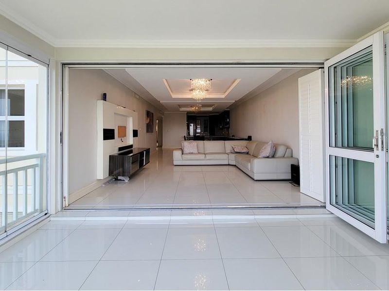 3 Bed Apartment with drive-up access for Sale in Ilala Palms - Photo 5