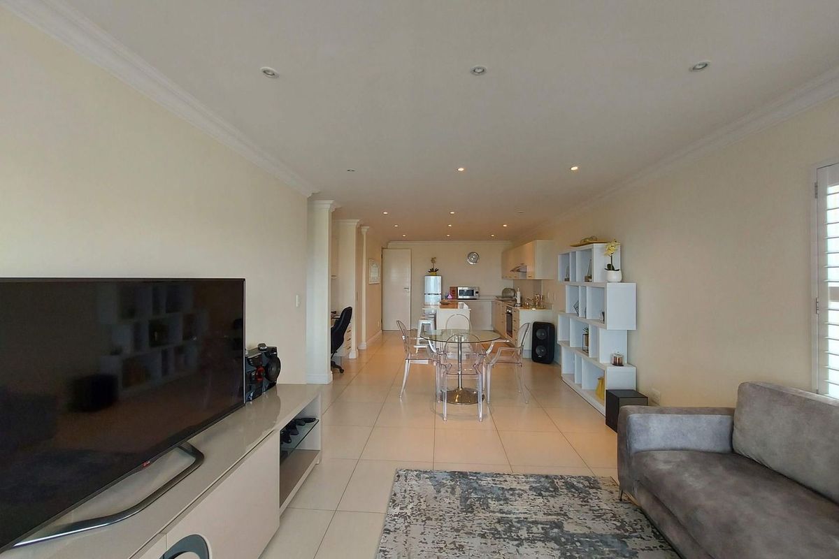 4 Bed townhouse with flatlet for sale in La Lucia, Umhlanga, KwaZulu Natal - Photo 3