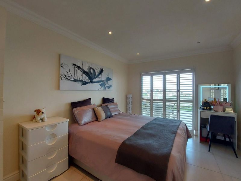 4 Bed townhouse with flatlet for sale in La Lucia, Umhlanga, KwaZulu Natal - Photo 8