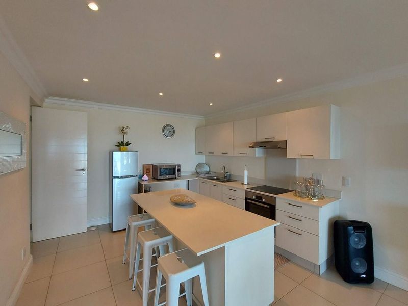 4 Bed townhouse with flatlet for sale in La Lucia, Umhlanga, KwaZulu Natal - Photo 6