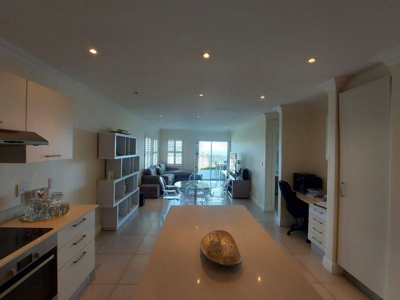 4 Bed townhouse with flatlet for sale in La Lucia, Umhlanga, KwaZulu Natal - Photo 7