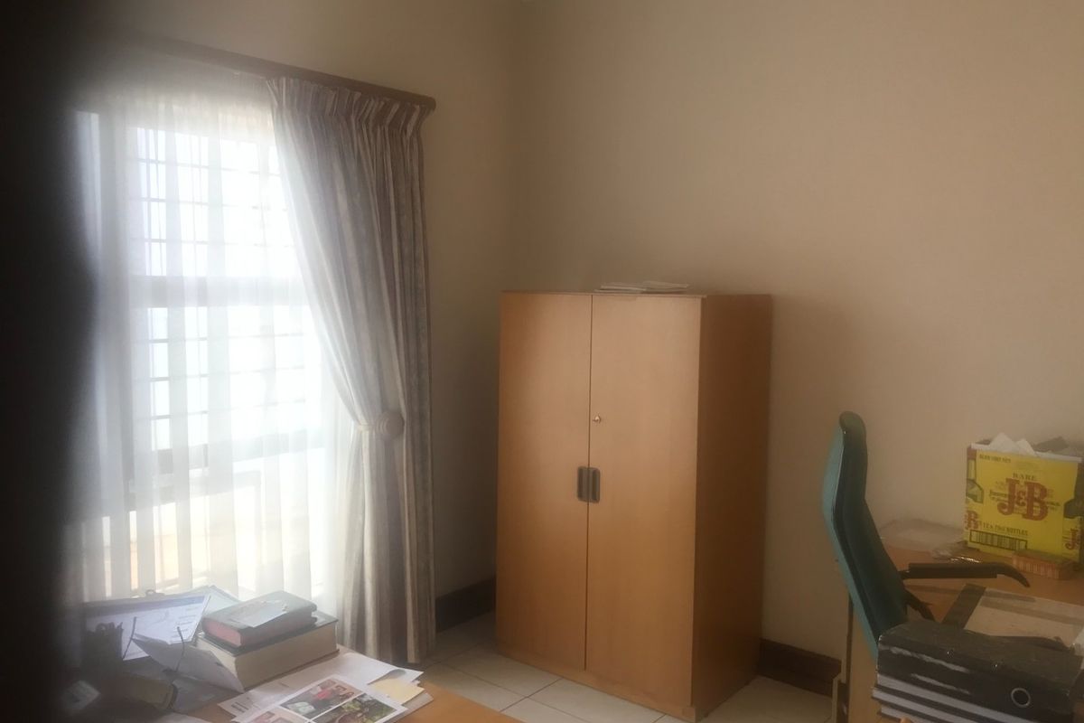 House For Sale in Arcon Park, Vereeniging - Photo 3
