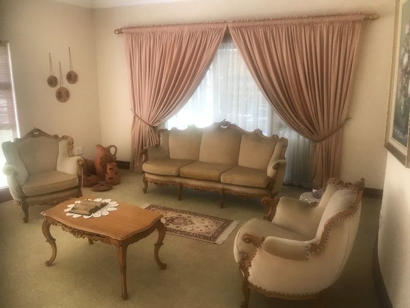 House For Sale in Arcon Park, Vereeniging - Photo 5