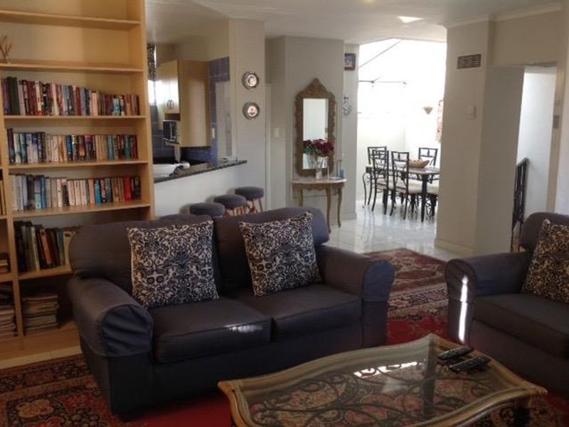 Penthouse For Sale in Umhlanga, KwaZulu Natal - Photo 2