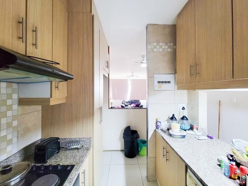 2.5 Bed Apartment For Sale in North Beach - Photo 10