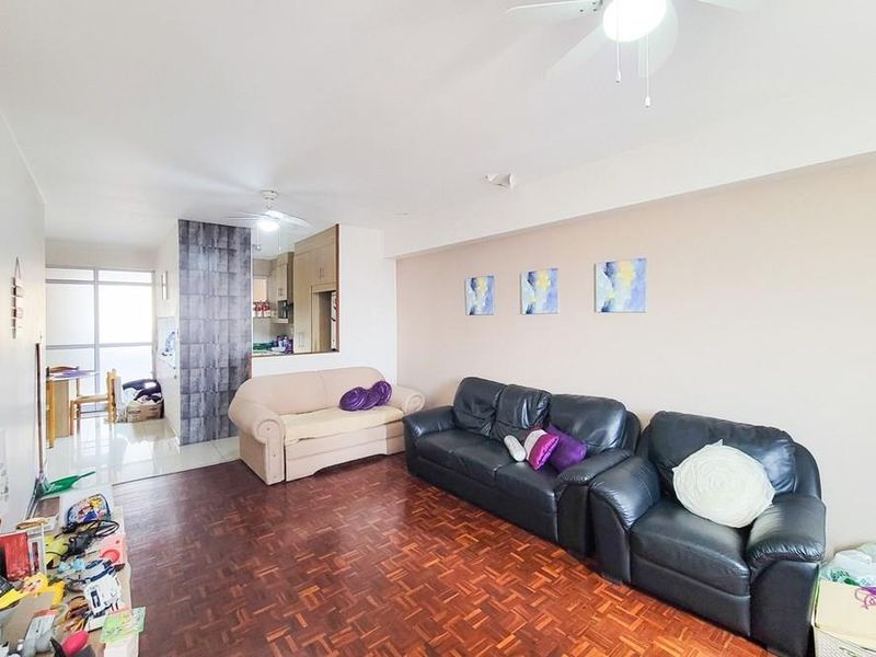 2.5 Bed Apartment For Sale in North Beach - Photo 4