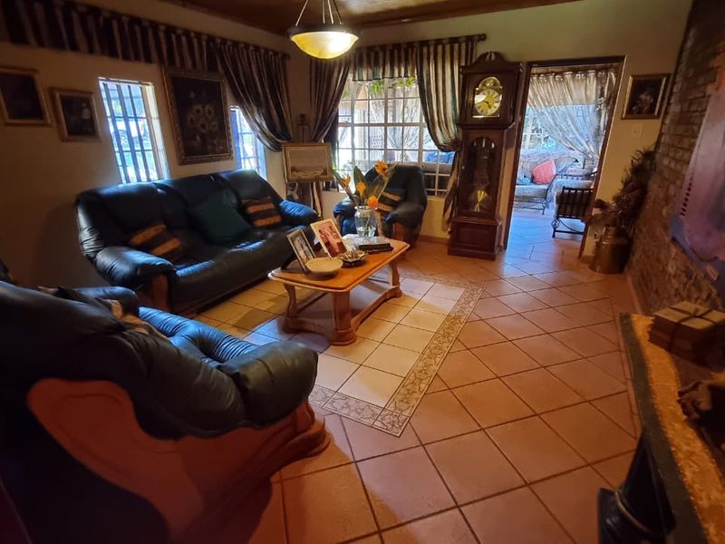 Charming 21 ha Farm in Yzervarkfontein - A Farmers Dream Come True - Photo 6