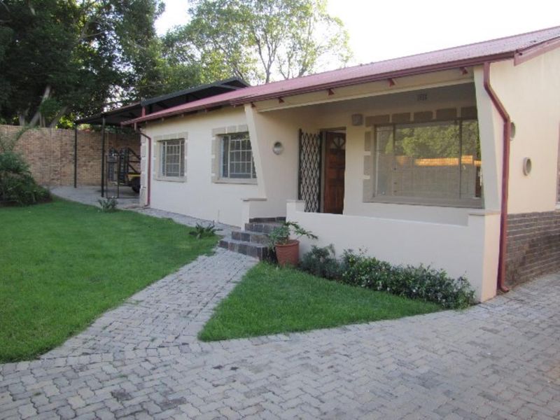 House to Rent in Silverton, Pretoria - Photo 1