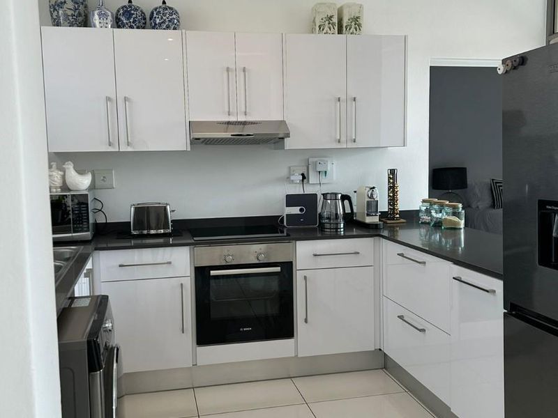 Apartment For Sale in Bedfordview - Photo 6