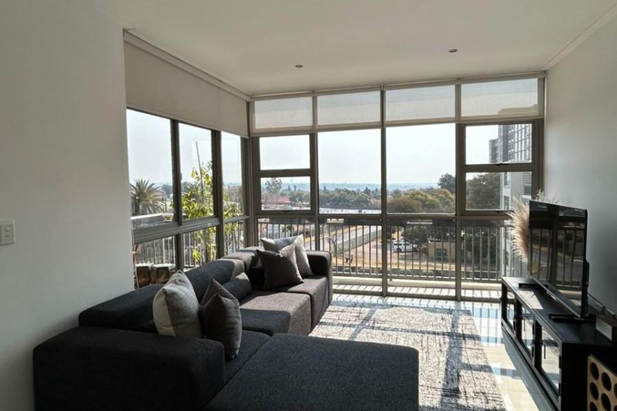 Apartment For Sale in Bedfordview - Photo 3