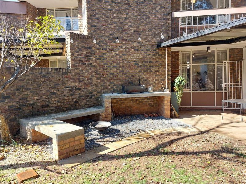 Townhouse To Rent in Lynnwood, Pretoria - Photo 9