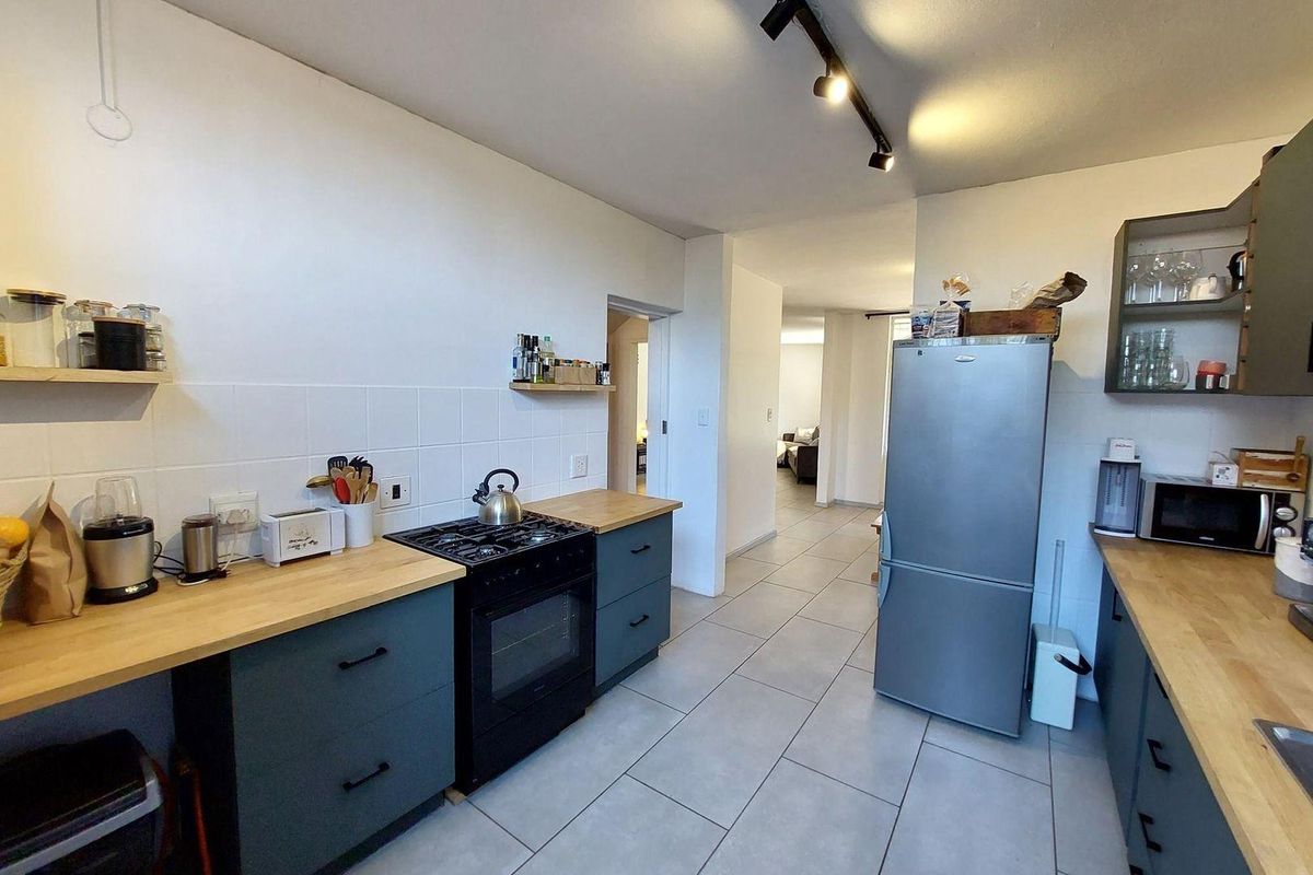 Townhouse To Rent in Lynnwood, Pretoria - Photo 2