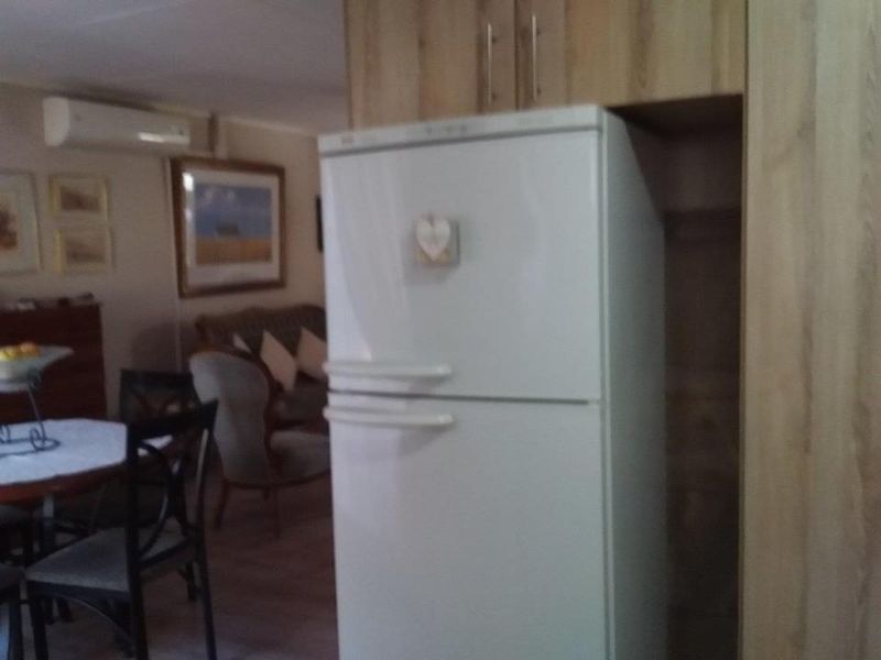 Townhouse for sale in Amandasig, Akasia - Photo 9