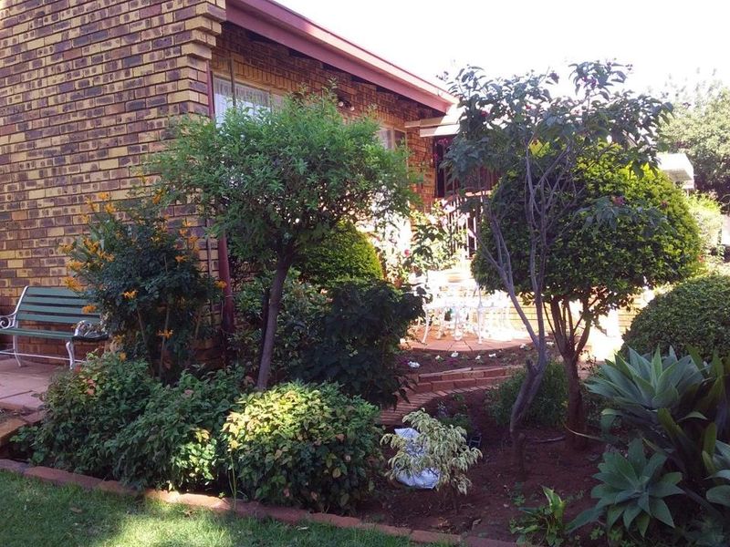 Townhouse for sale in Amandasig, Akasia - Photo 8