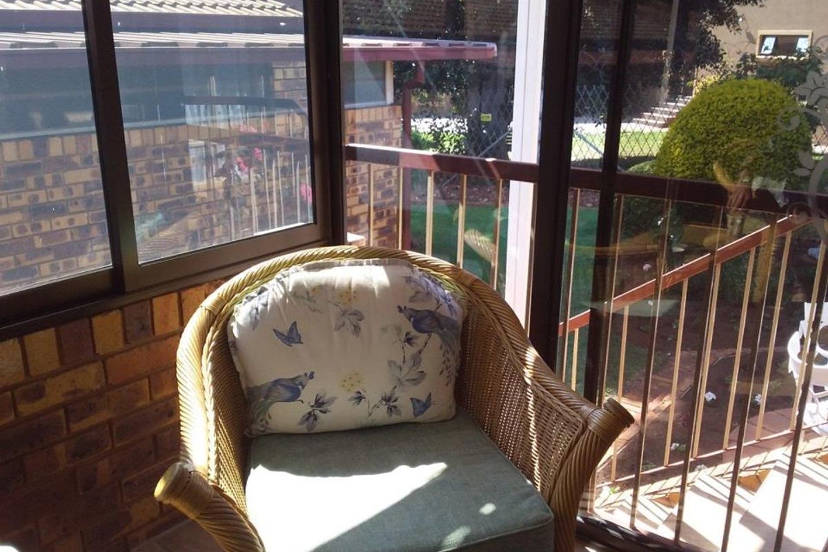 Townhouse for sale in Amandasig, Akasia - Photo 2