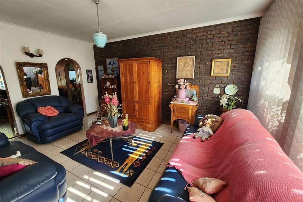 House For Sale in Sunair Park, Brakpan - Photo 3