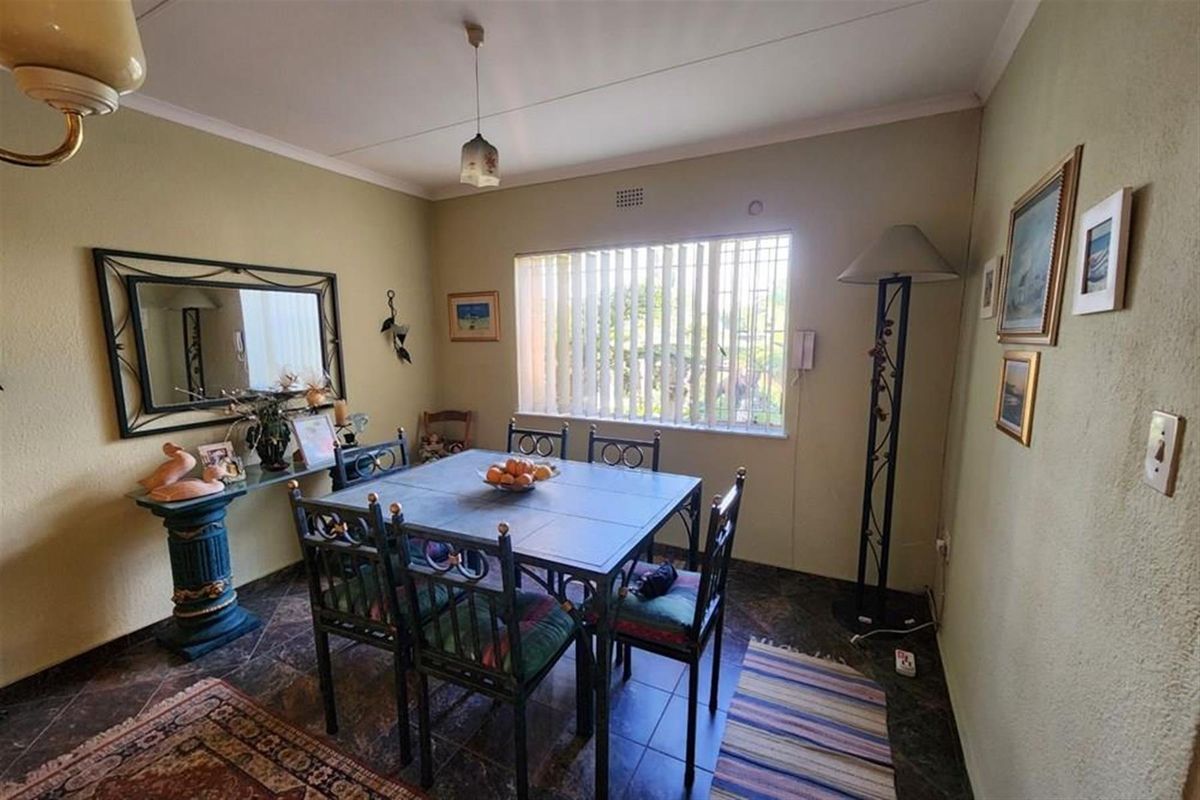 House For Sale in Sunair Park, Brakpan - Photo 2