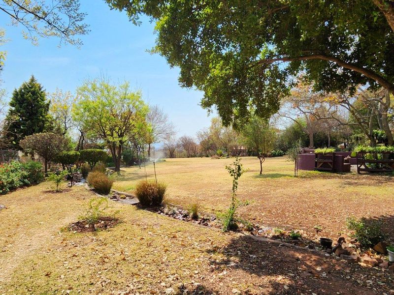 Farm For Sale in Broederstroom, Hartbeespoort, North West - Photo 4