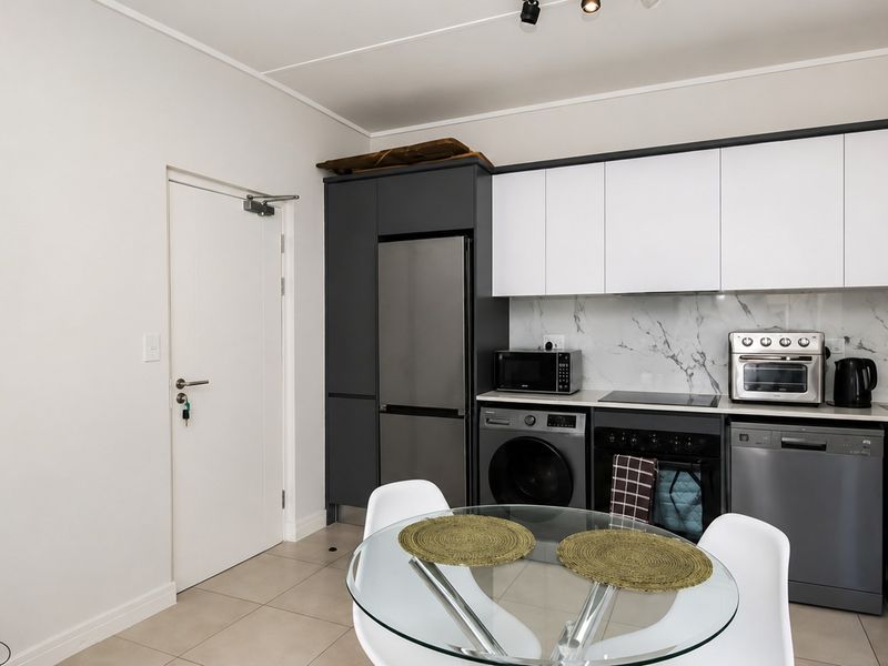 1 Bedroom Apartment in The Huntsman - Photo 4