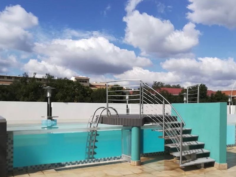 Fully Furnished 2-Bedroom Apartment in Riviera Complex - Photo 9