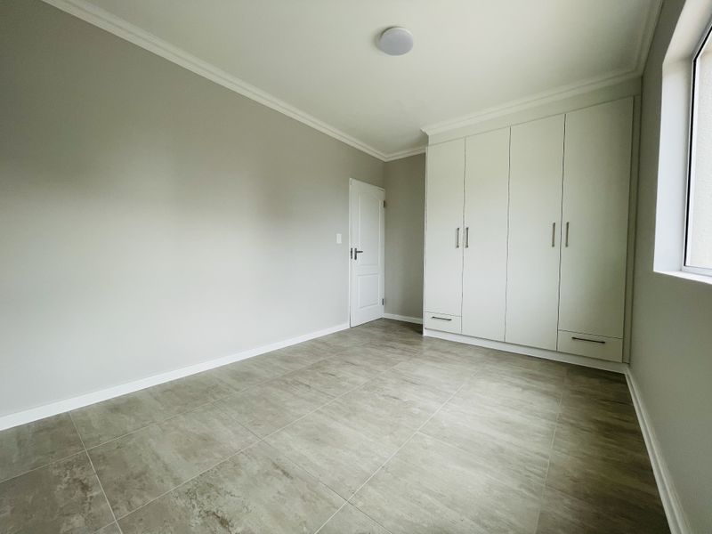 Secure 2-bedroom And 1-bathroom Apartment In Whitehall Way, Milnerton Rural - Photo 7