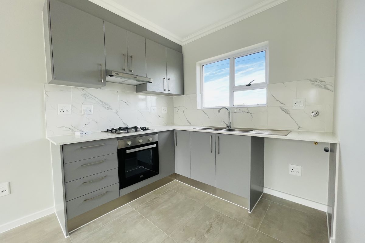 Secure 2-bedroom And 1-bathroom Apartment In Whitehall Way, Milnerton Rural - Photo 2