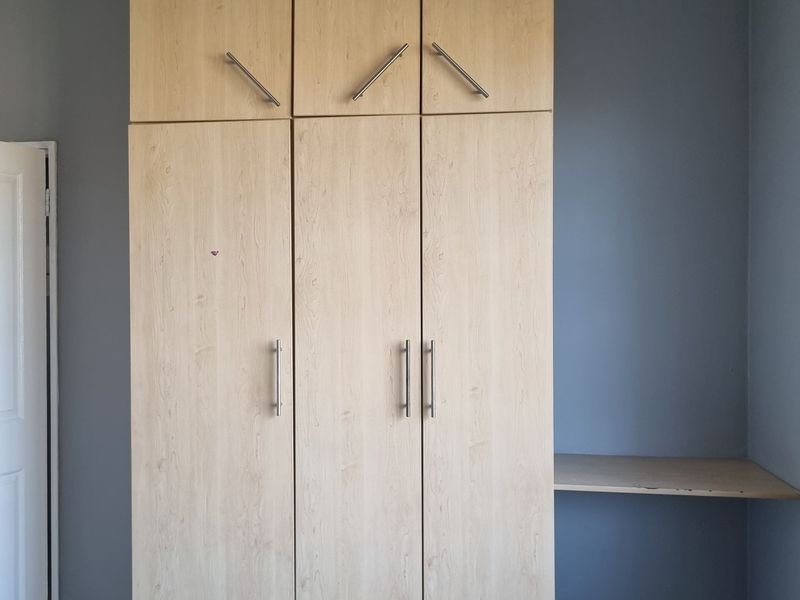 Secure 3-Bedroom And 1-Bathroom Duet In Aerorand! - Photo 10