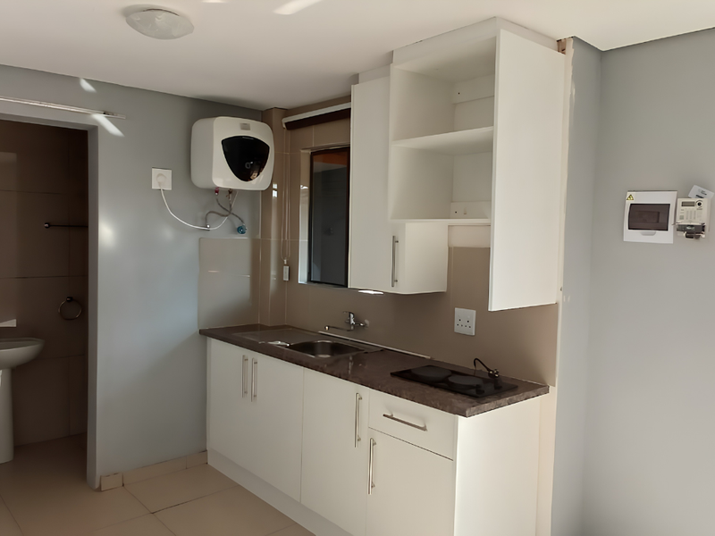 Secure Cottage In Hamelberg Street - Photo 2