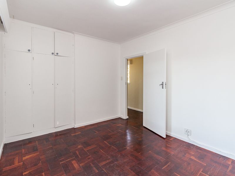 Beautiful 4-Bedroom And 2-Bath In Pinelands - Photo 10