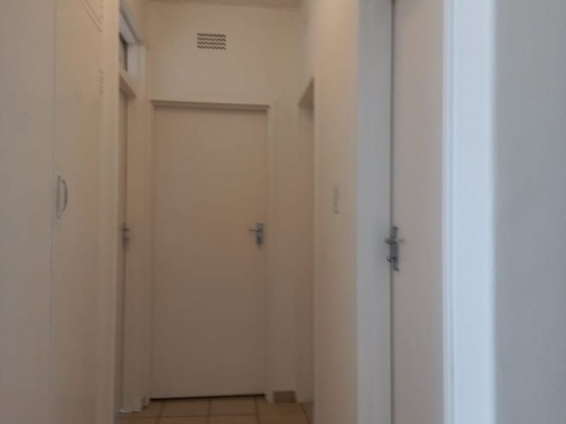 Secure 1-Bedroom Flat In Primrose Terrace, Berea - Photo 4