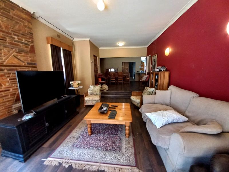 Beautiful, Spacious 4 Bed 2,5 Bath Home With Big Garden. - Photo 4