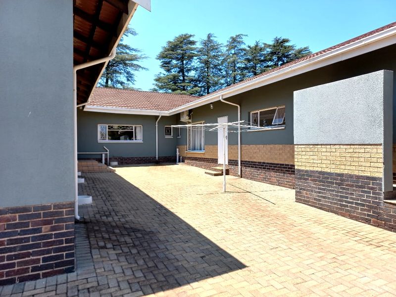 Beautiful, Spacious 4 Bed 2,5 Bath Home With Big Garden. - Photo 10