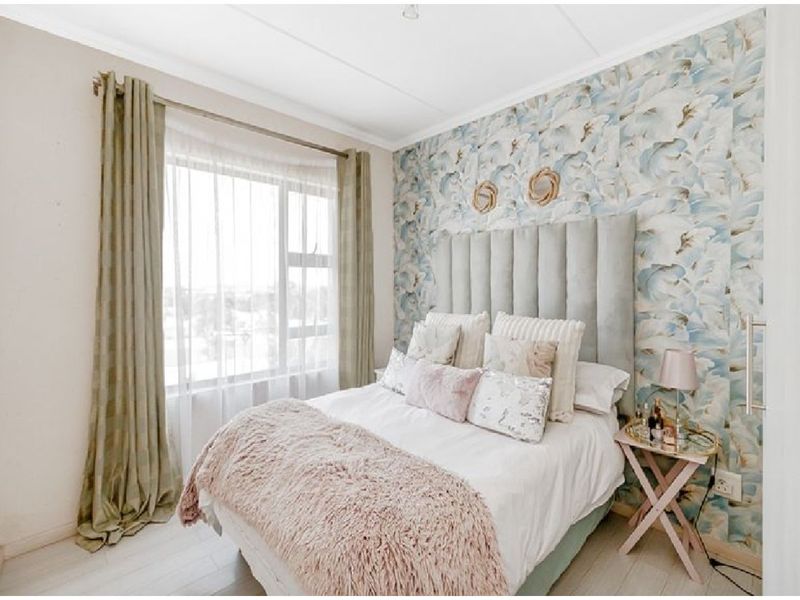 Resort-style Living. 2-bedroom, 2-bath Gem - Photo 9