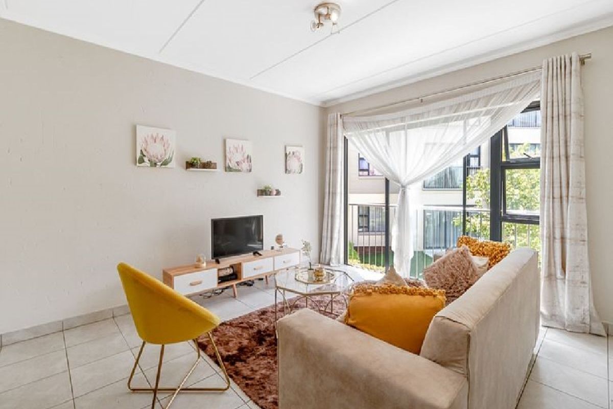 Resort-style Living. 2-bedroom, 2-bath Gem - Photo 4