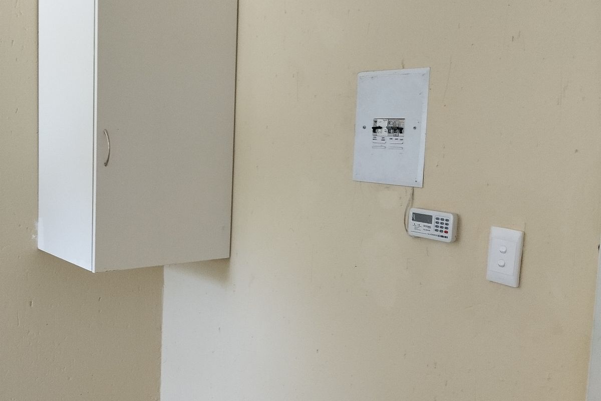 Newly Built Secured 1-bedroom And 1-bathroom Bachelor Apartment - Photo 3