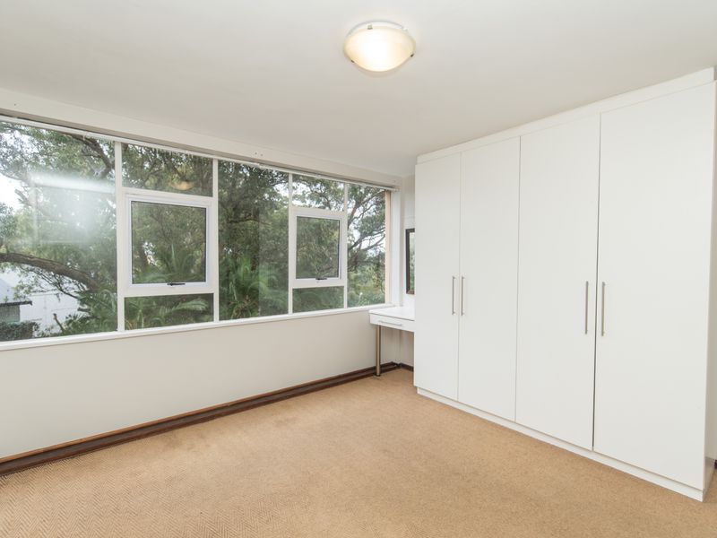 Secure 2-bedroom And 1,5- Bathroom Westward Ho Apartment, St George's Park To Let - Photo 6