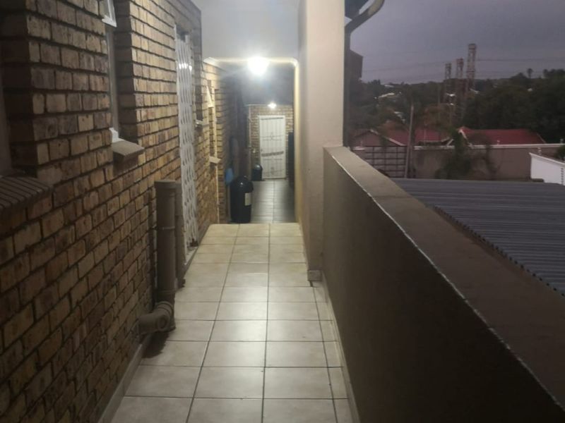 Secure 2-bedroom And 1-bathroom Apartment In Birch Acres - Photo 3