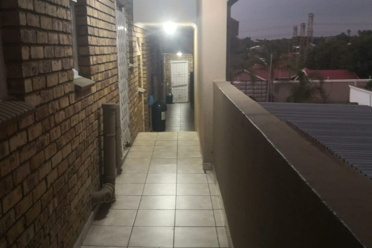 Secure 2-bedroom And 1-bathroom Apartment In Birch Acres - Photo 3