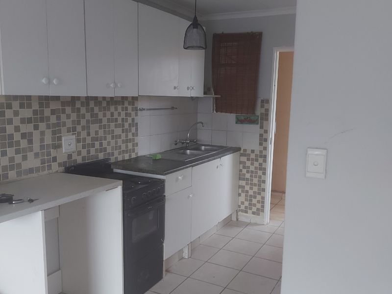 Secure 2-bedroom And 1-bathroom Apartment In Birch Acres - Photo 5