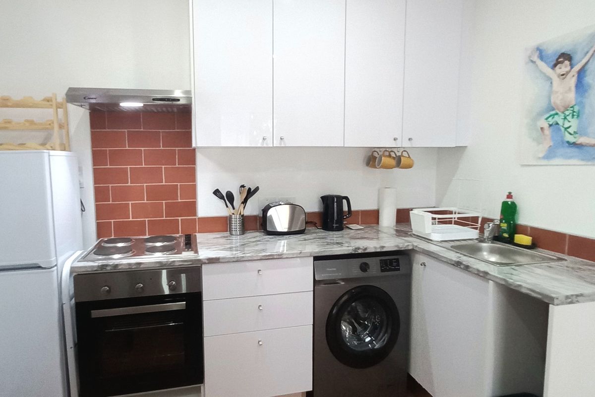 Modern 1 Bedroom, 1 Bath New Build Apartment Ideal For Single Professional - Photo 2