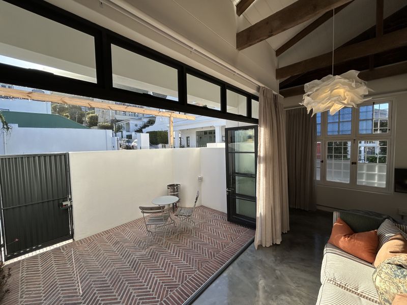 Secure 1-bedroom Apartment In Windsor Road, Kalk Bay - Photo 7
